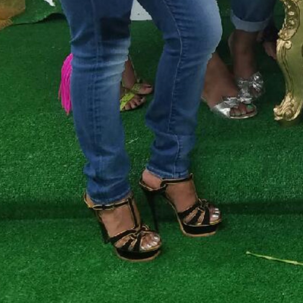 ❌SOLD Locally ❌AUTHENTIC YSL tribute sandal! - Picture 8 of 8