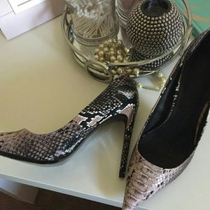 NWOT. Asos Faux Snake Skin Pumps