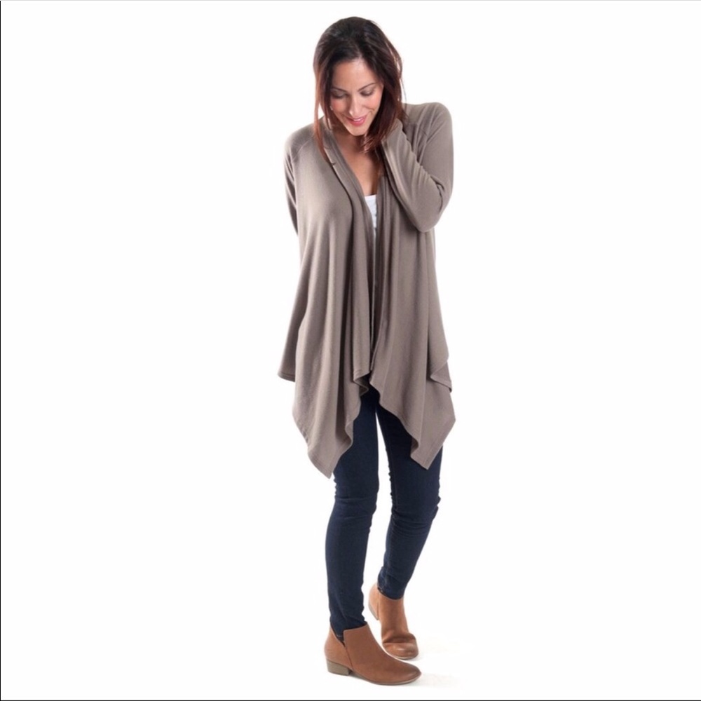 🆕 Taupe: Claire Waterfall Sweater