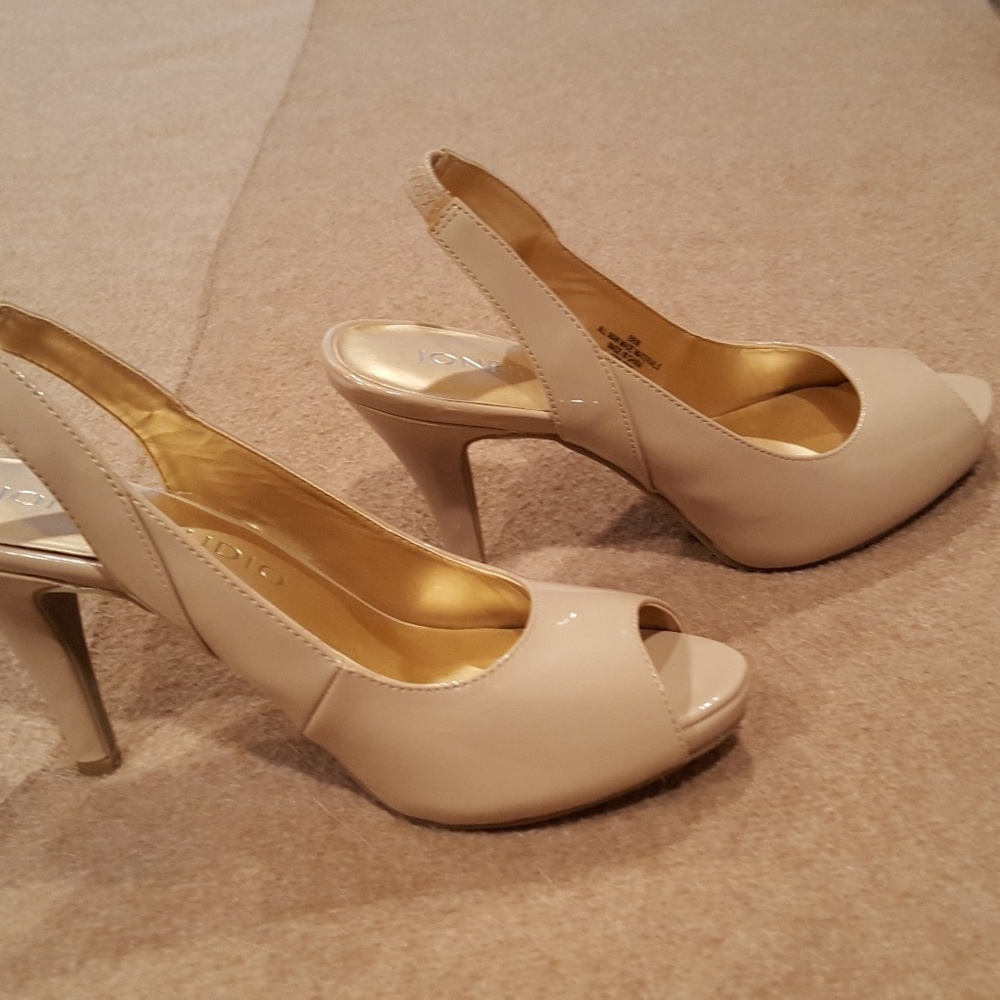 Ladies peep toe sling back heels