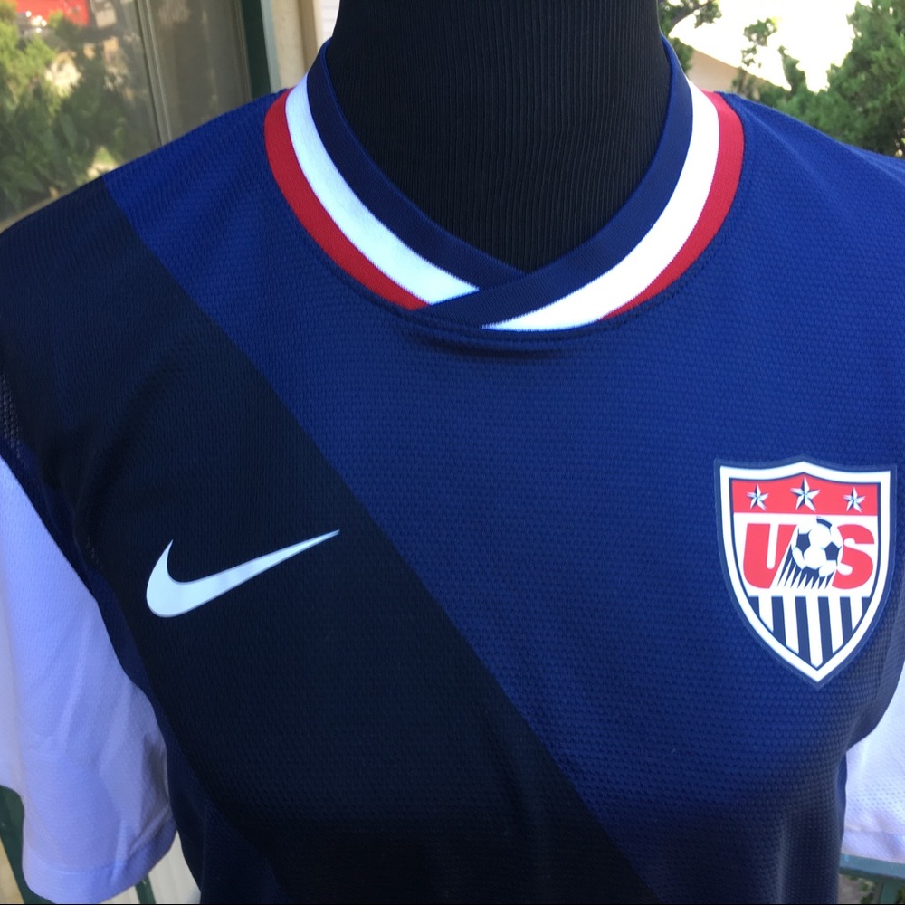 Men's Nike USA soccer jersey