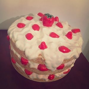 Strawberry shortcake Cake Cover
