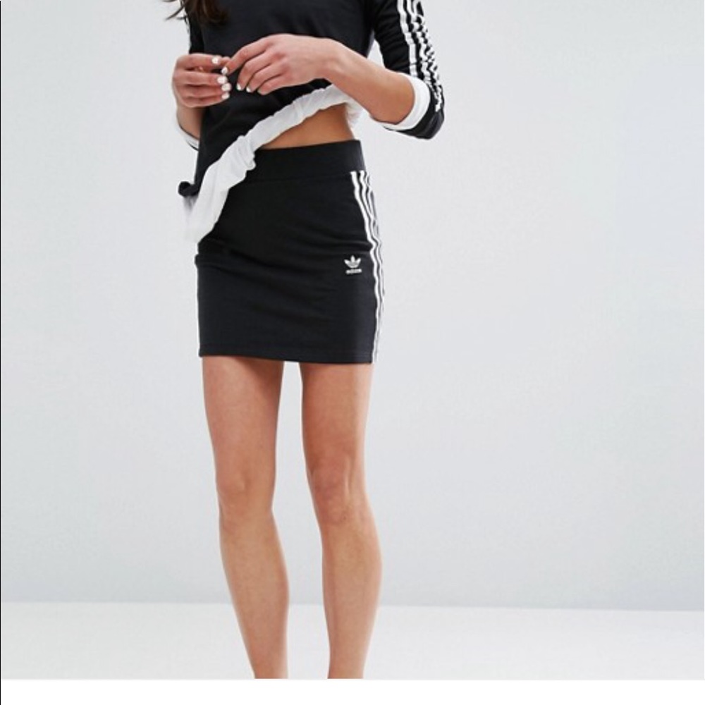 Adidas Mini Skirt [1DayBeforeRelist] - Picture 2 of 5