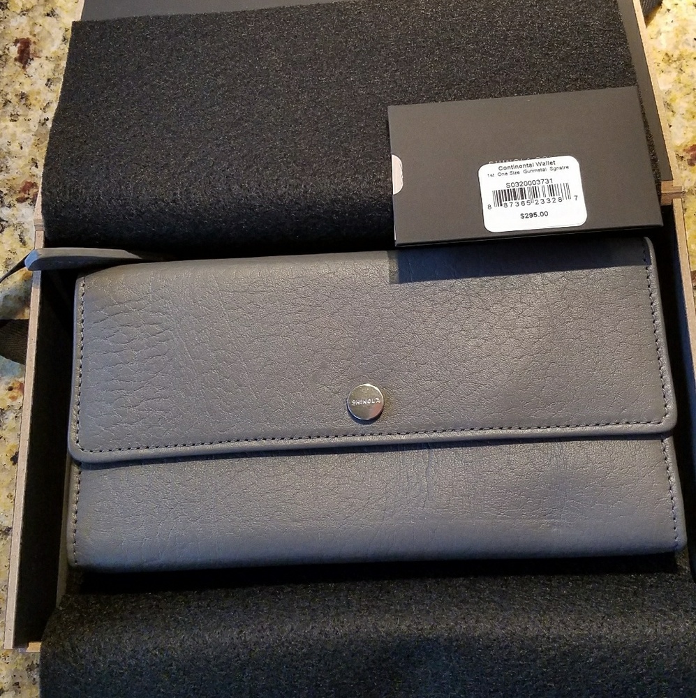 Shinola Continental Wallet (priced to sell)