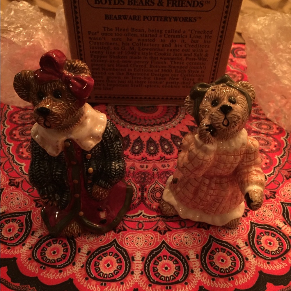 BOYDS BEAR Luella & Hedda..”the secret salt & pepp