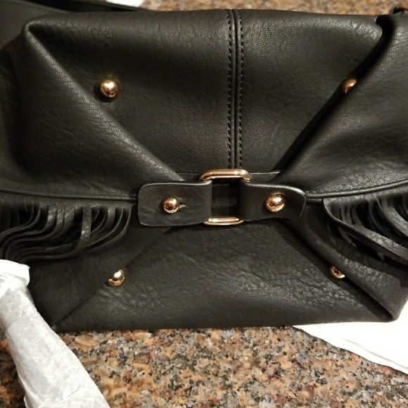 SUNDAY SALE!! Trendy Hobo Fringe Bag!! (FIRM) - Picture 3 of 6