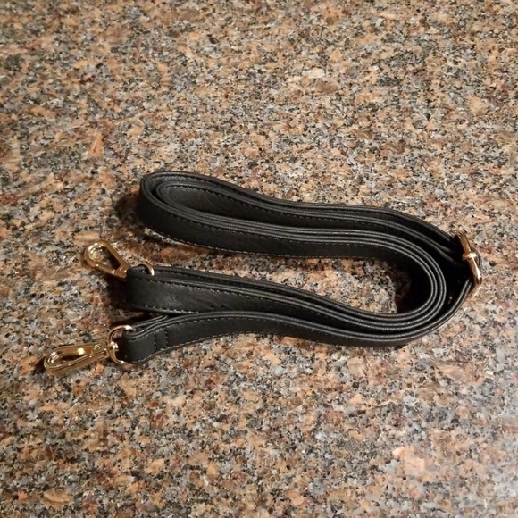 SUNDAY SALE!! Trendy Hobo Fringe Bag!! (FIRM) - Picture 5 of 6