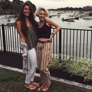 Meet your Posher, Danielle