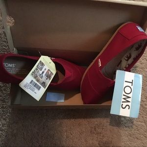 TOMS women's classic