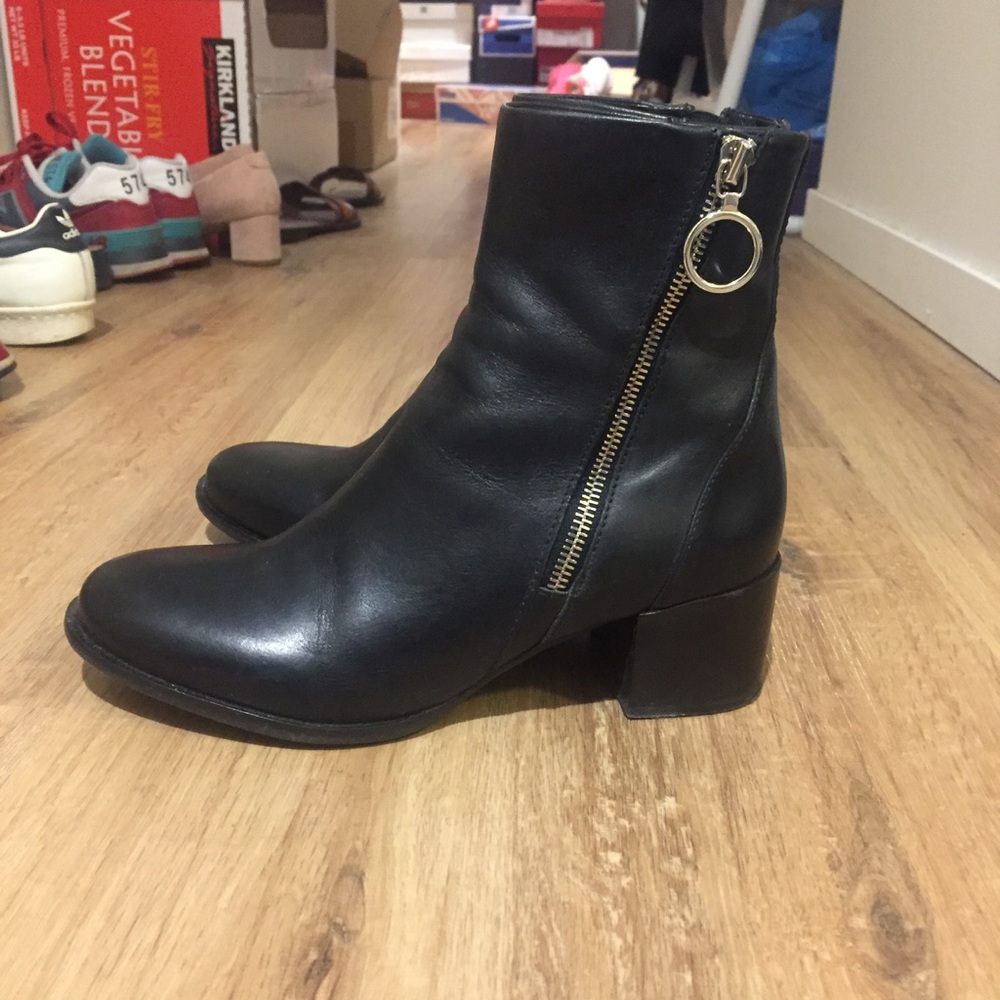 Rag&Bone leather boots with ring details