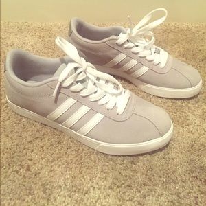 Adidas Sneakers! Never Worn & Perfect for Fall