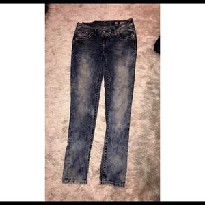 Buckle skinny jeans! Great condition