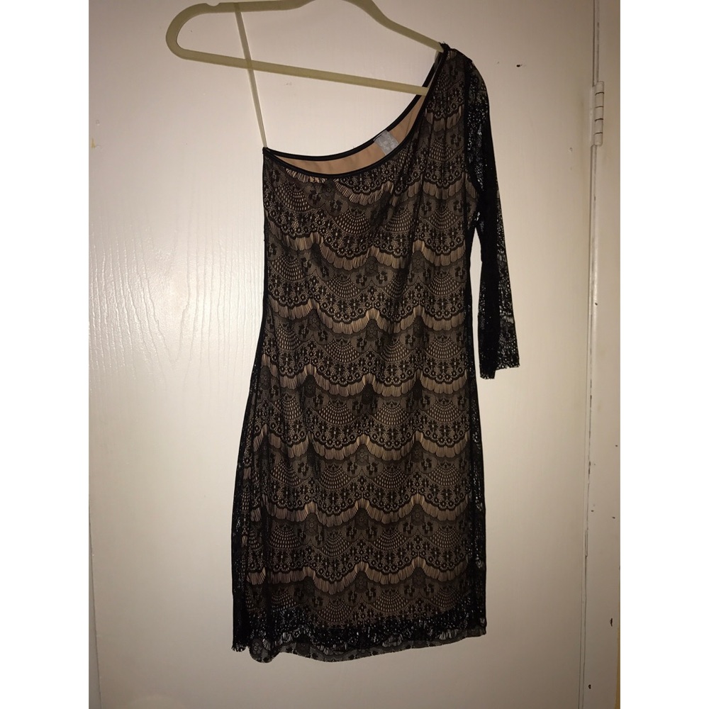 One shoulder lace dress