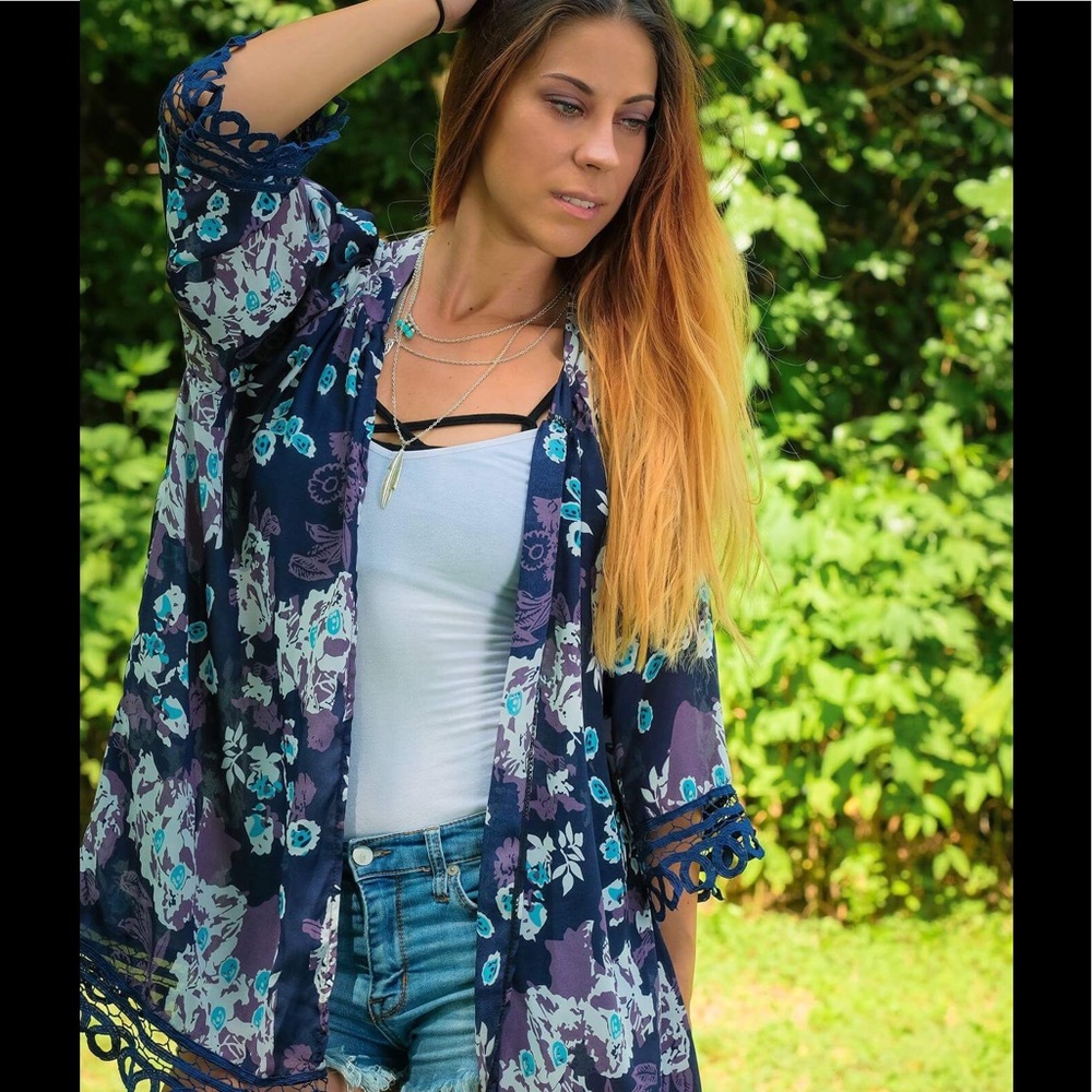 Kimono - Picture 2 of 4