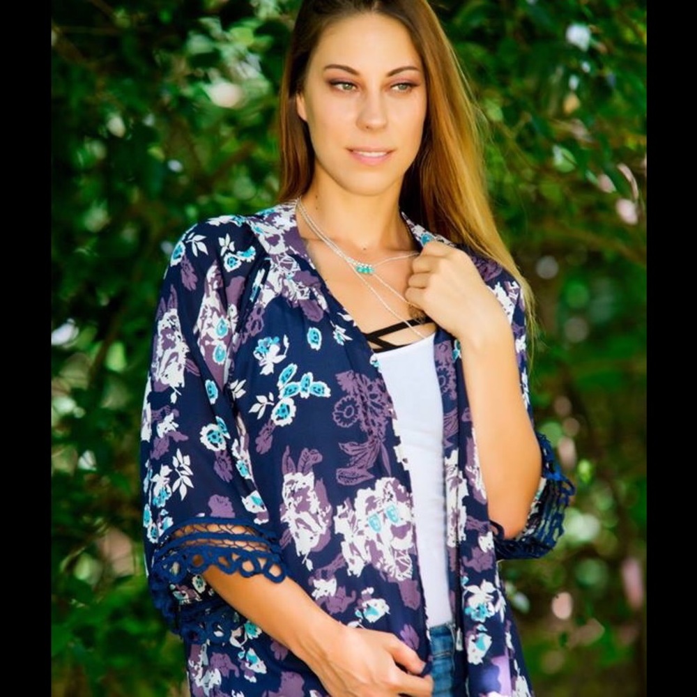 Kimono - Picture 4 of 4