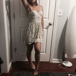 Abercrombie Cream Day Dress
