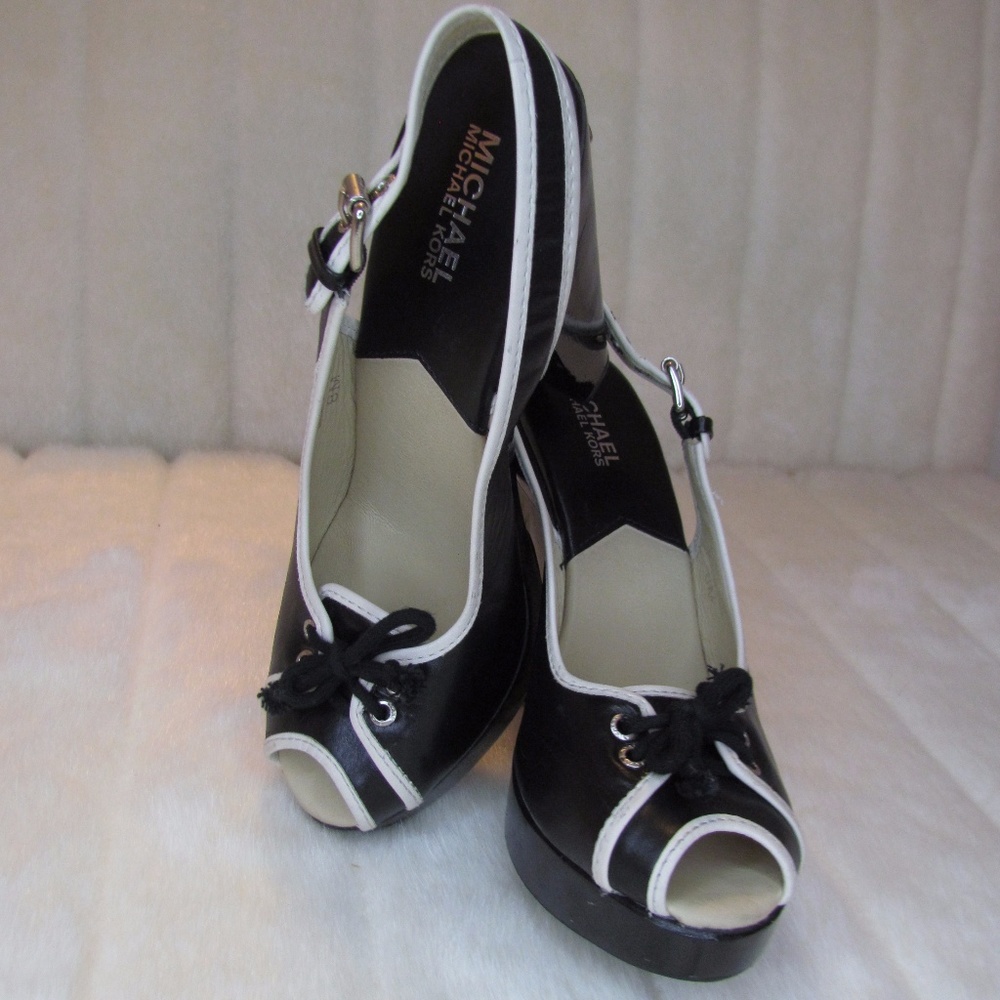 Michael Kors Tie Up Pumps