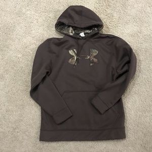 Under Armour sweatshirt camo