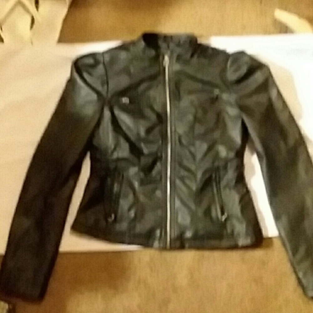 Black jacket - Picture 2 of 3