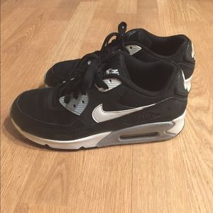 ❌SOLD❌Black/White/Grey Nike Air Max