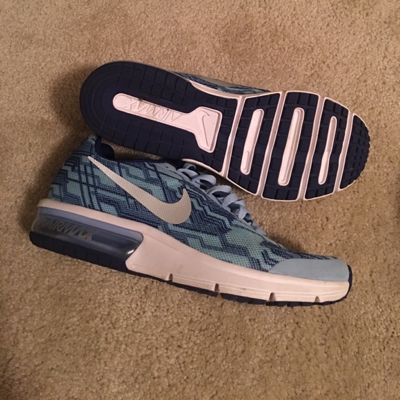 Nike Airmax - Picture 1 of 2