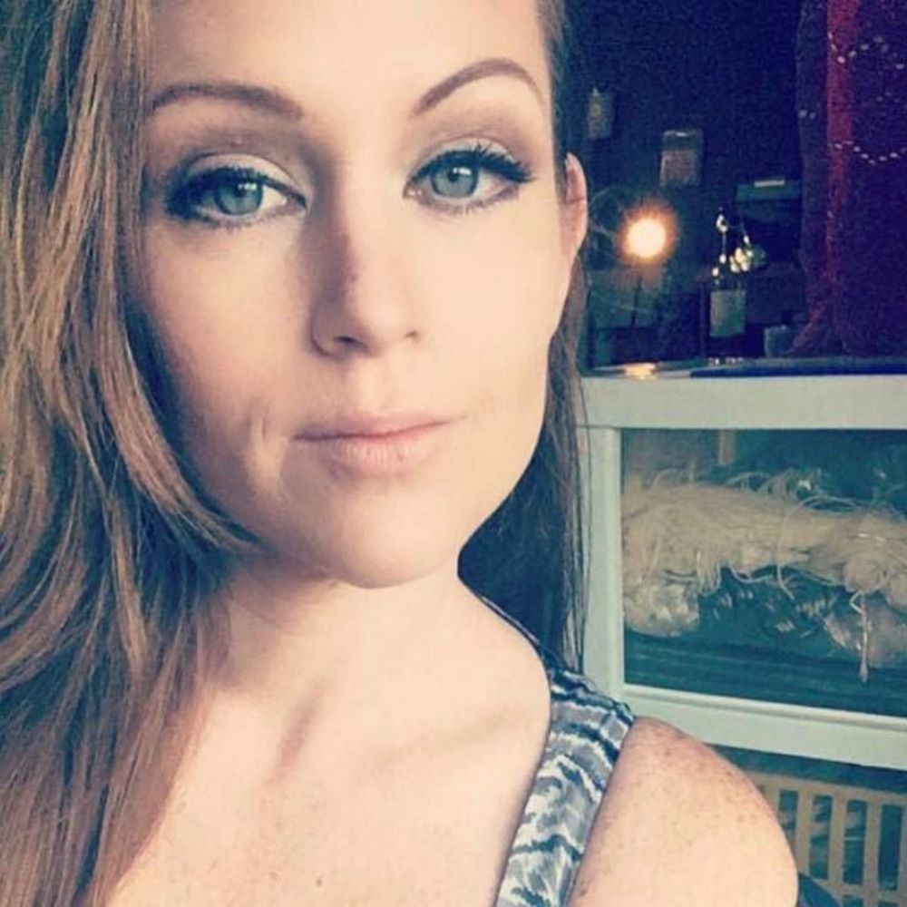 Meet your Posher, Caroline