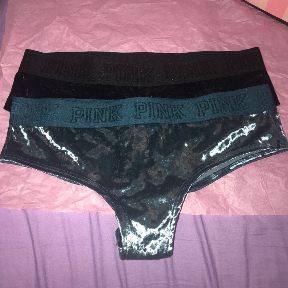 🎀 RARE 🎀 VS PINK VELVET PANTIES