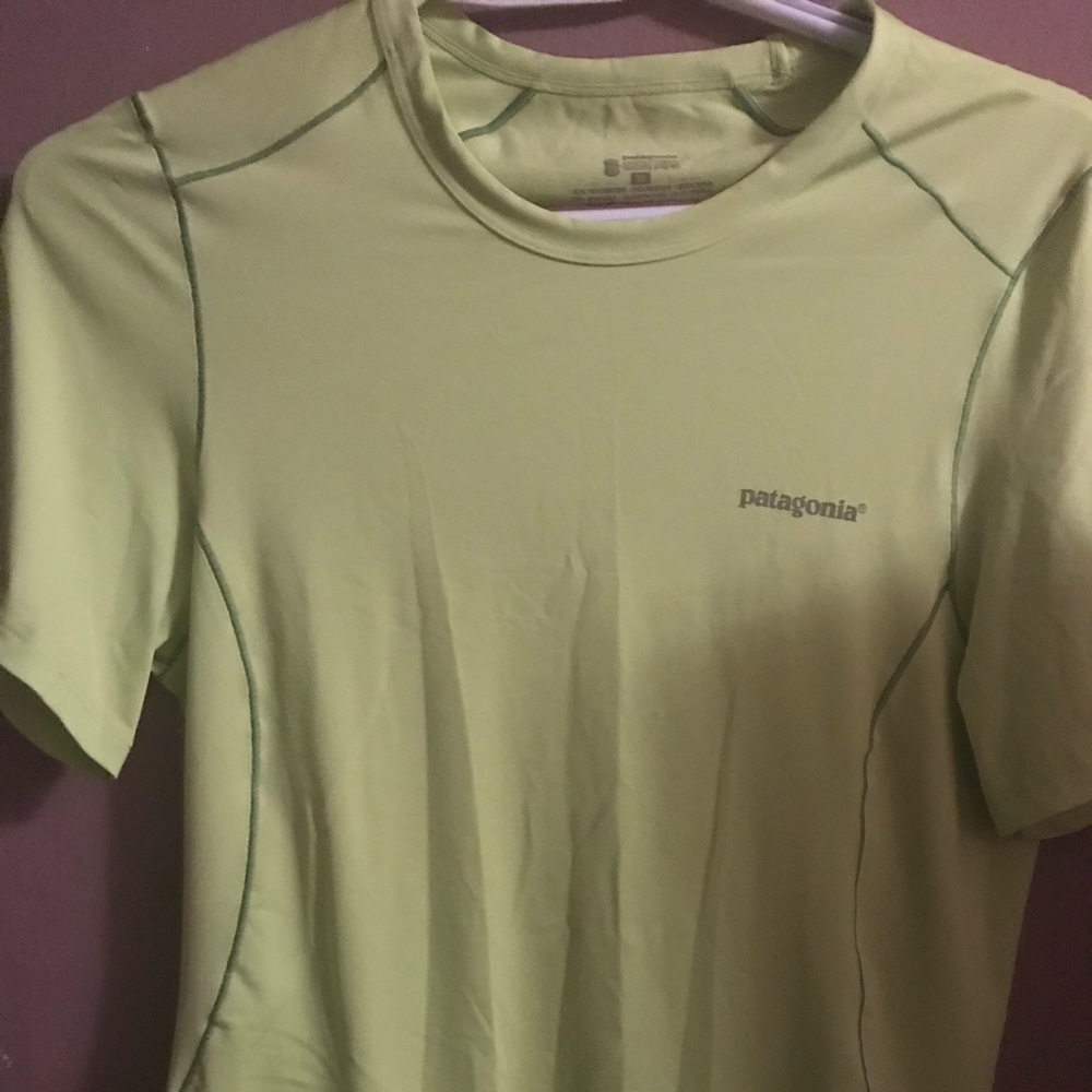 Gym Patagonia shirt