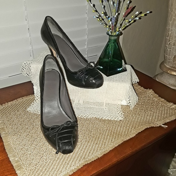 Ladies High Heels Cole Haan size 9 1/2 B - Picture 5 of 7