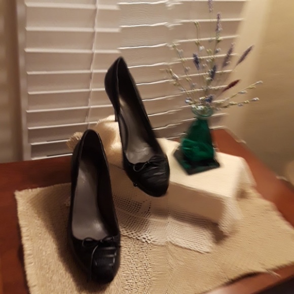 Ladies High Heels Cole Haan size 9 1/2 B - Picture 7 of 7