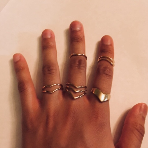 SET OF GOLD RINGS WITH MIDI RINGS (: - Picture 3 of 3