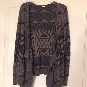 Knit Aztec Print Cardigan/Sweater