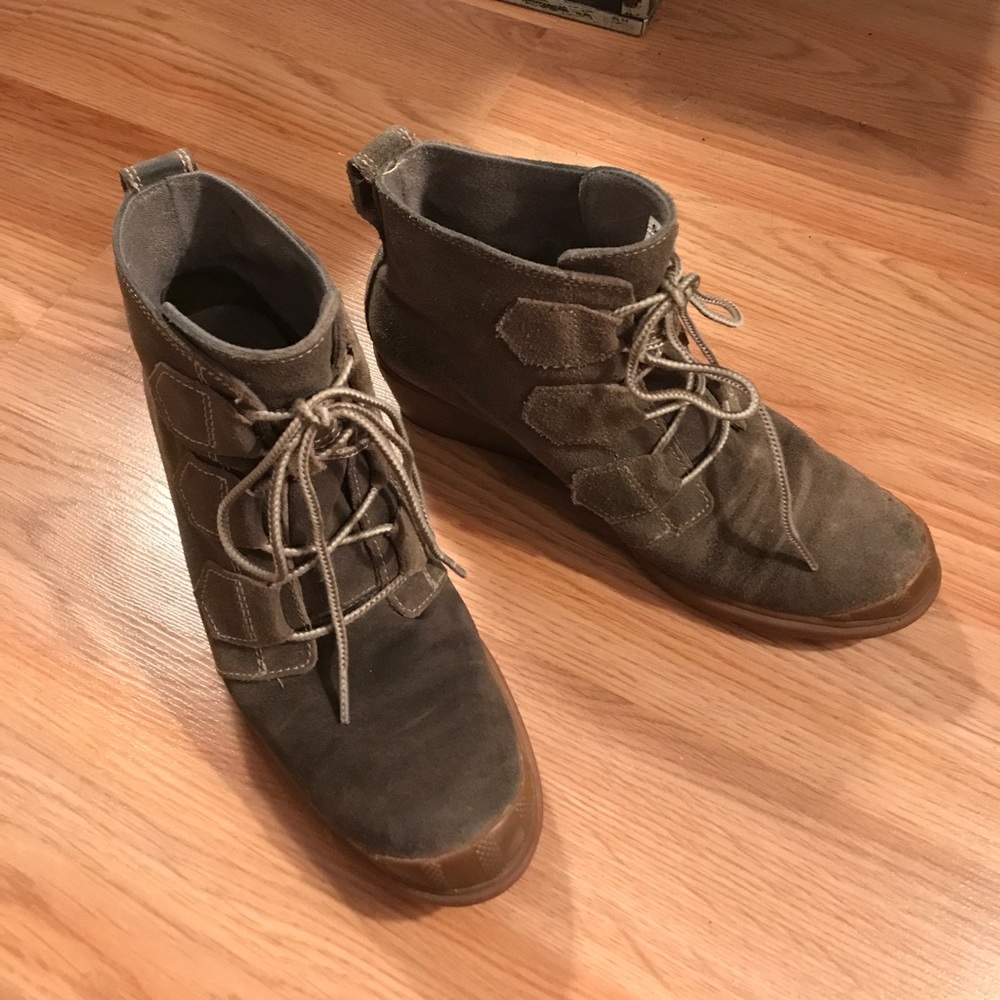 Green khaki wedge waterproof lace up bootie.