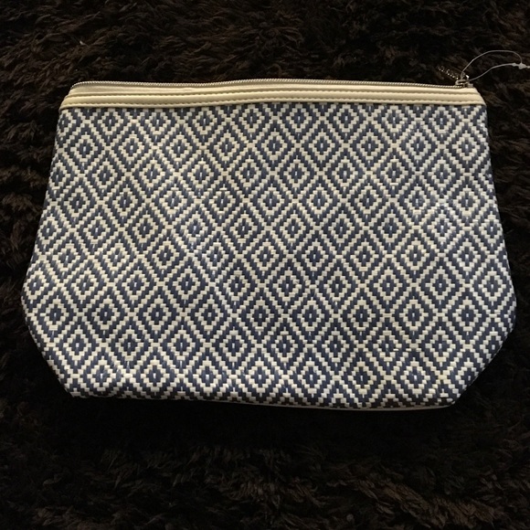 New Blue/White raffia cosmetic bag - Picture 4 of 6