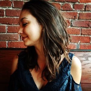 Meet your Posher, Abigail