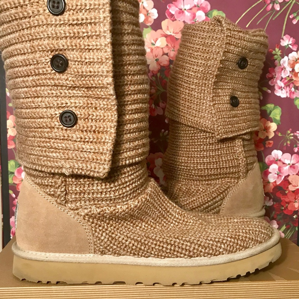 Ugg sweater boots