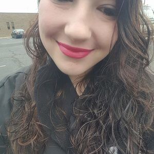 Meet your Posher, Rhiannon