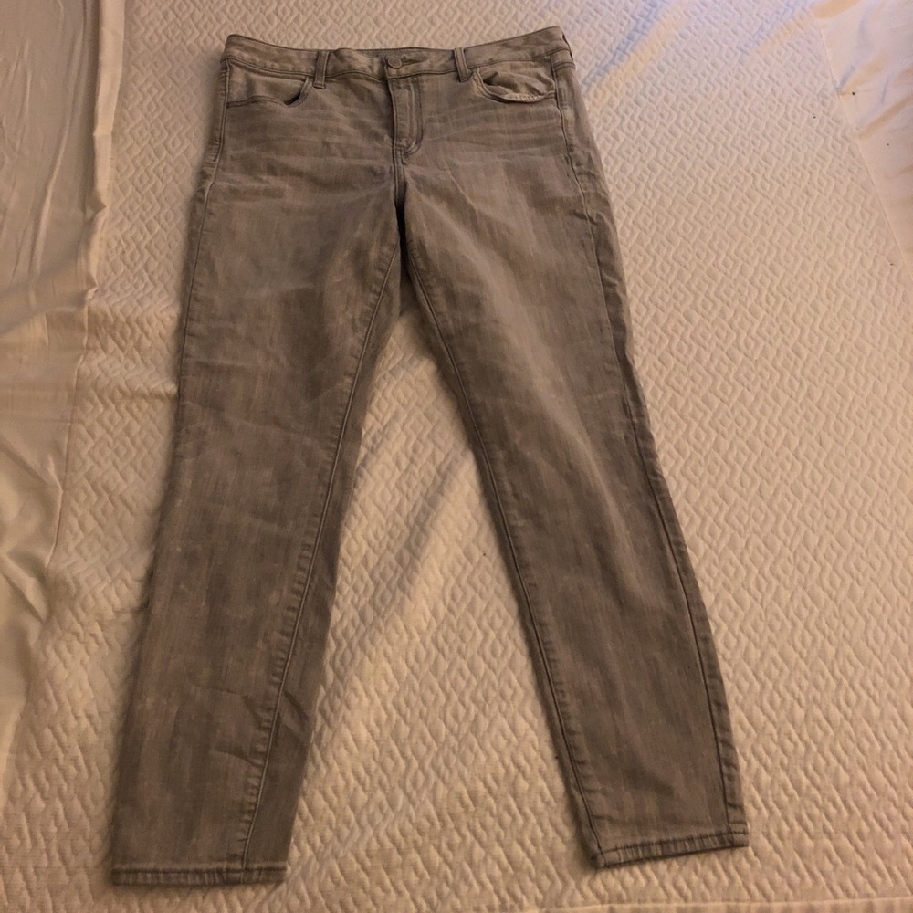 Grey American Eagle Jeggings