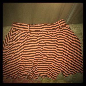 Mini orange and black skirt