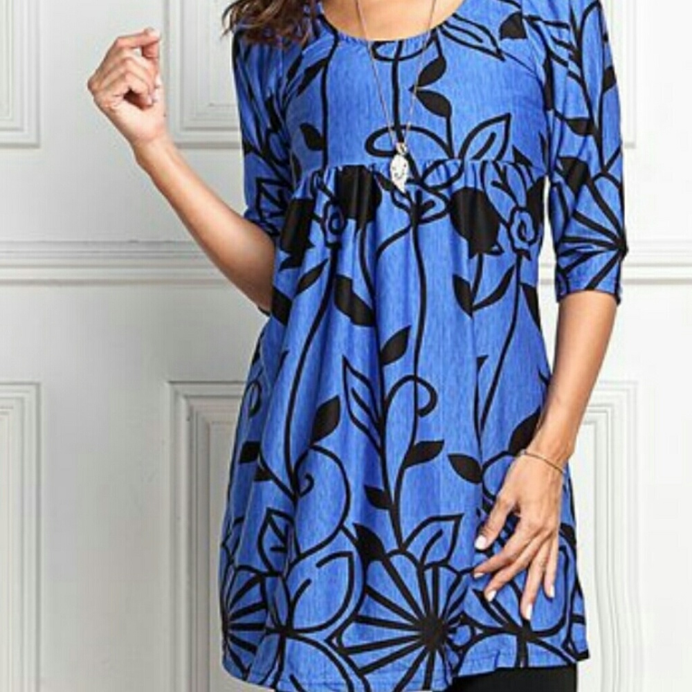 Blue and black floral tunic new with tags