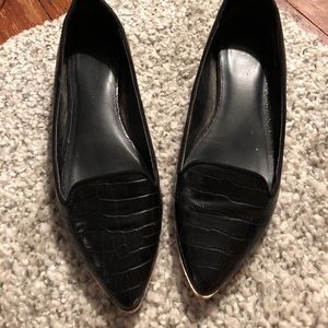 Lightly worn Aldo leather flats