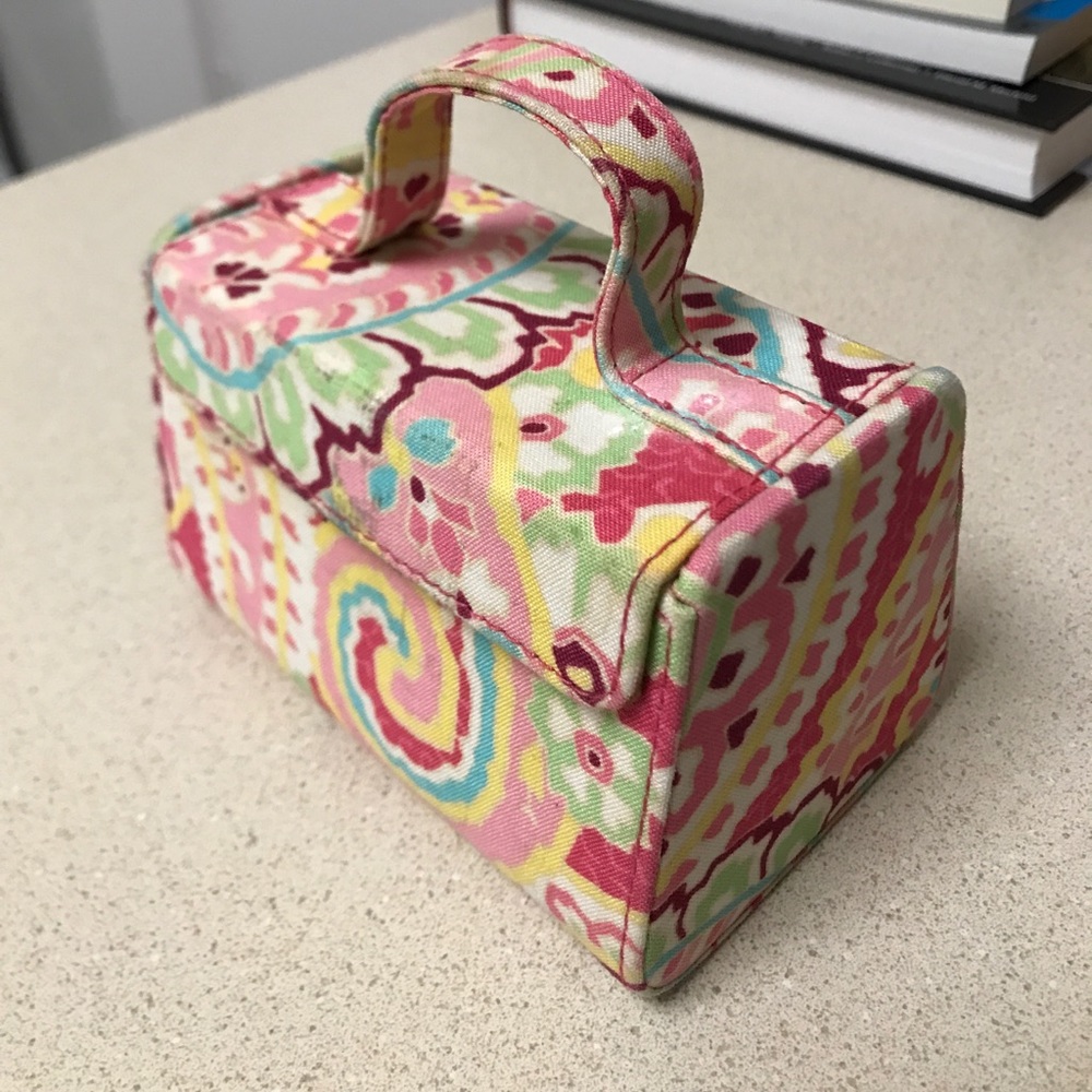 Vera Bradly jewelry holder