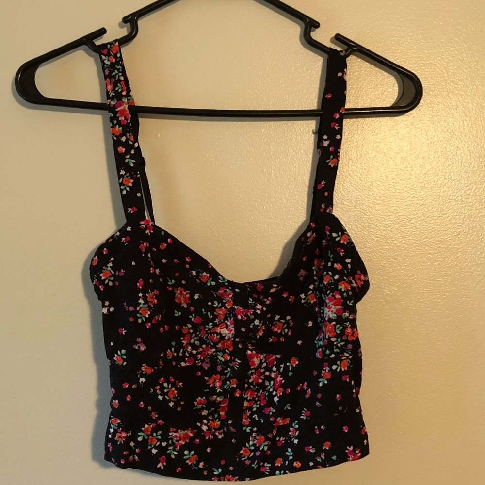 Bethany Mota cropped top