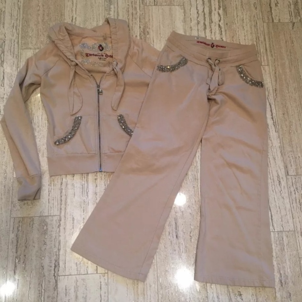 Twisted heart sweatsuit set EUC M hoodie S pants
