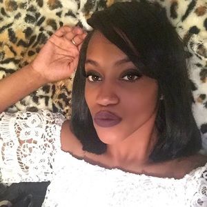 Meet your Posher, Veronica