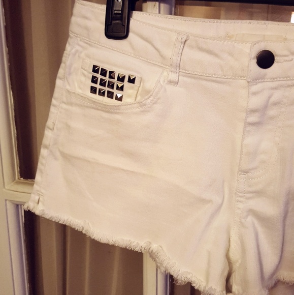 Forever 21 White Shorts w/Stud Details - Picture 2 of 5