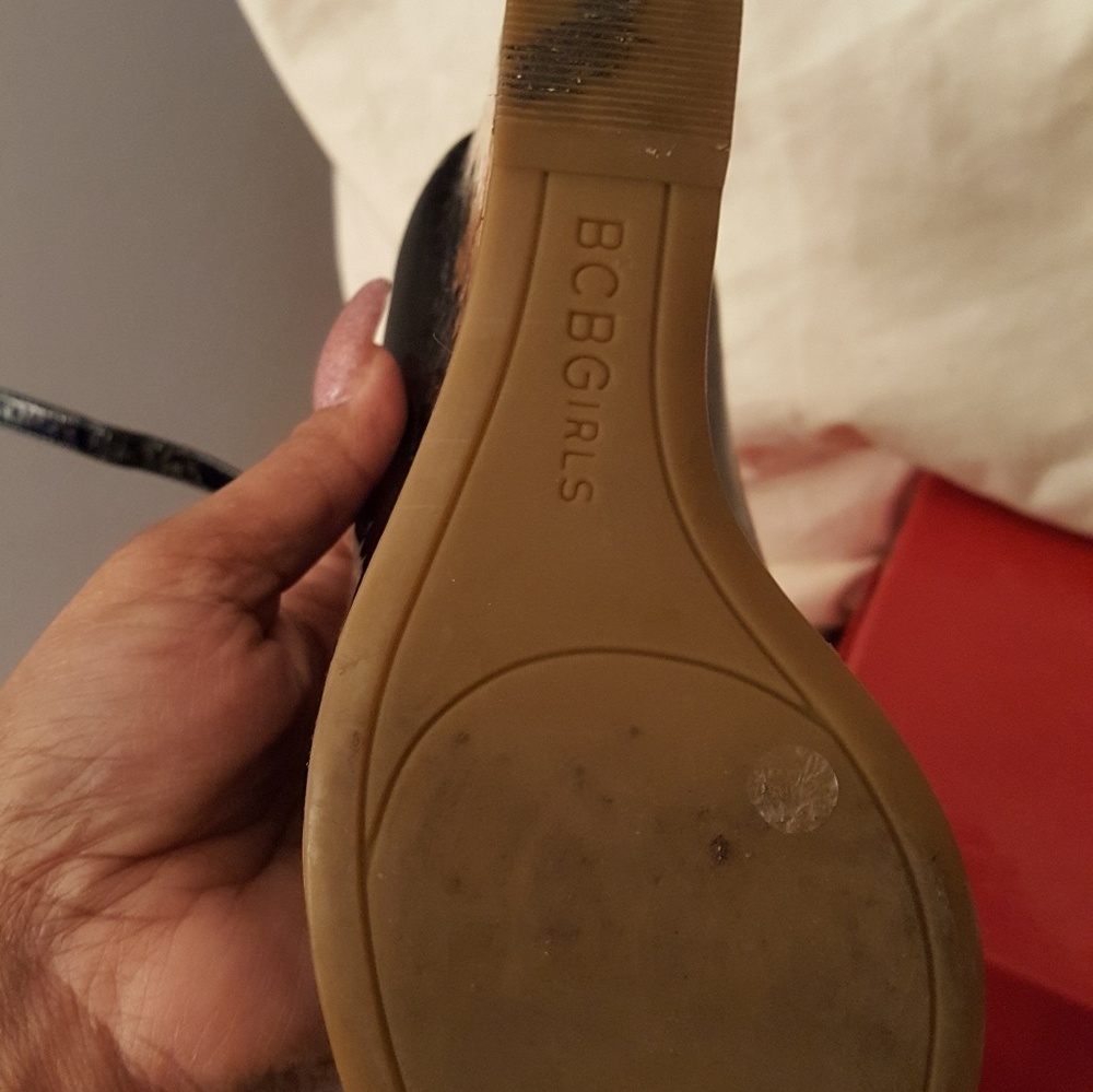 Shoes - Picture 7 of 7