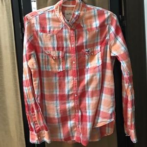 Button up Hollister Plaid❤️