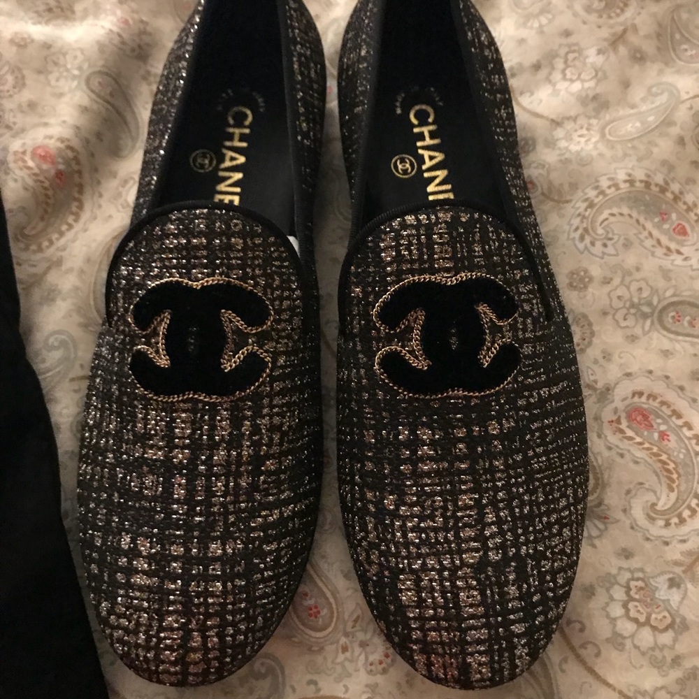 CHANEL loafers