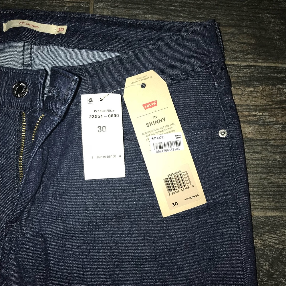 Levi’s 711 Skinny Size 30 - Picture 3 of 7